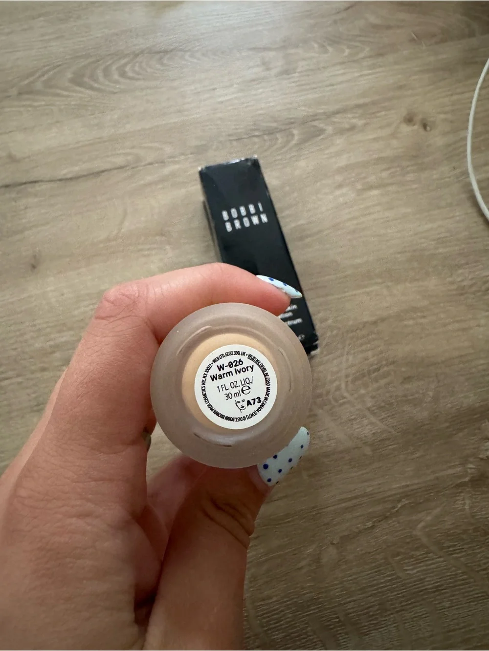 Bobbi Brown Weightless Skin Foundation - warm ivory BNWT